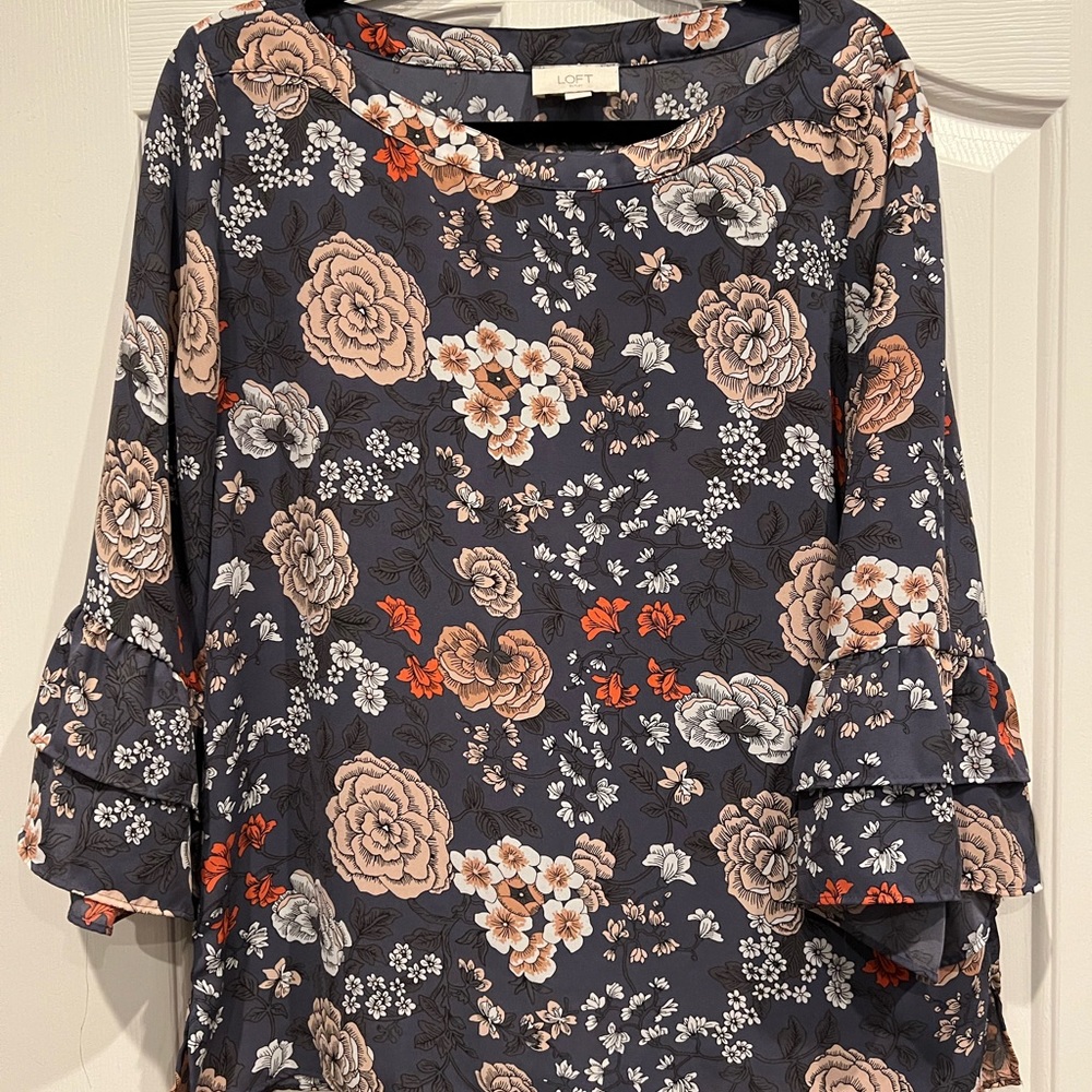 Like New Loft Medium Floral Blouse